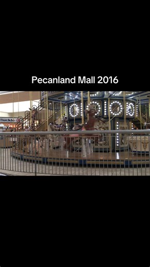 Throwback to the carousel days at Pecanland Mall. My son was a tiny little thing then! #monroe #westmonroe #louisiana #pecanlandmall #318
