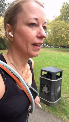 Squeezing in training whenever I can😅 Apologies for the panting (me not the dogs 🥴) In less than 5 weeks I’ll be making my way 135 miles from Scottish Borders to Pudsey in Leeds for @bbcradio2 Great Northern Marathon challenge for @bbccin 💛 Up to manc for @bbcmorninglive tomorrow 9.30am @bbcone Ps apologies for acres of forehead & 90s brows lol | Sara Cox