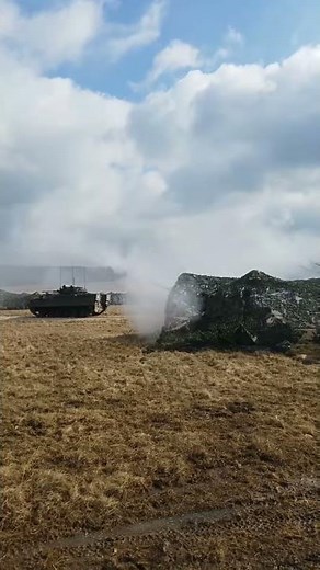 Artillery fire at Grafenwoehr