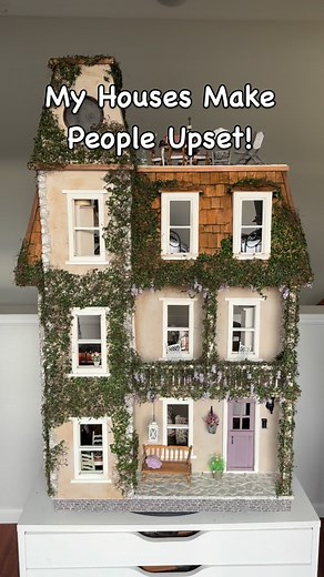 ⁉️⁉️⁉️⁉️What do you think? Do these things bother you too?😊. These are by far the 3 biggest ‘complaints’ I get about my mini world. People are generally not rude about it, but these 3 things really seem to bother people. 😊 I personally see absolutely no problem with mixing vintage and modern. Believe me, I know there weren’t any dishwashers or microwaves when people had to churn their own butter. But…everything I put in my houses makes me smile. And besides, I know lots of people who fill thei