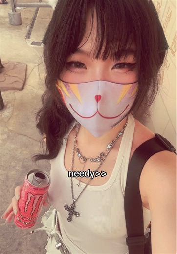Explore Kitsunee: Anime Content and Face Reveal
