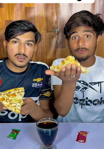 Piza 🍕 Bites Challenge 👀 #kingmayo #foryoupage❤️❤️ #trendingvideos #Afzalking #unfreezmyaccount @Afzalking @MB creator