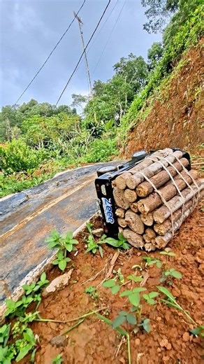 driver sleepy the car overturned #rchobby #rccar #viralreels #RC #trend | Andi Mulyadi