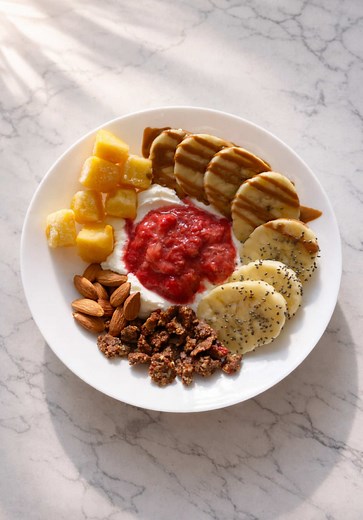 Easy Yogurt Bowl Breakfast Recipe