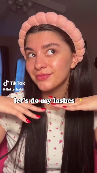 Heard of a speed set? This is when you use 3 out of 4 segments! Sometimes, depending on eye shape, this could be all you need. But many use this method as a time saver 🙌 We love this flawless application of The Flirt 🤩 don’t forget to tag us in your content, we’d love to feature you! 📸: @adoriblestyle on IG