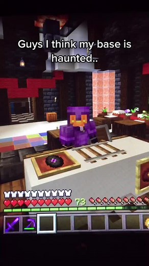 Exploring Minecraft Haunted Houses for Halloween on the Dream SMP