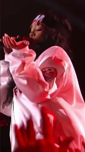 Eminem and Rihanna Monster Live #eminem #rihanna #live #pop #rap #trend #fyp #foryou #viral