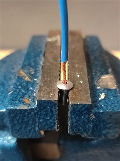 Genius Way to handle electric cables! #tips #lifehacks | Electrical Tools