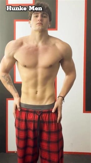 Enjoy#aesthetic#muscle#motivation#posing#abs#chest#biceps#model#body#hunk#gym#workout#back#bulge