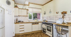 How to see old pictures INSIDE your home online