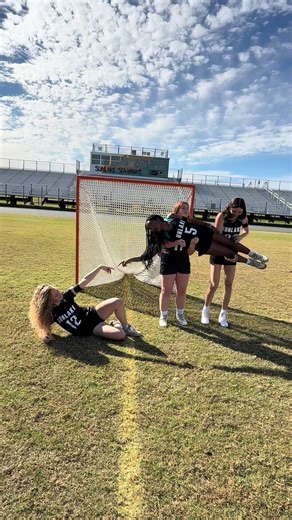 Another super fun Media Day in the books! It’s the Sunlake Girls LAX Team!! Stay tuned for the results and enjoy the BTS #mediaday #lacrosse #girlslacrosse #tampa #sports