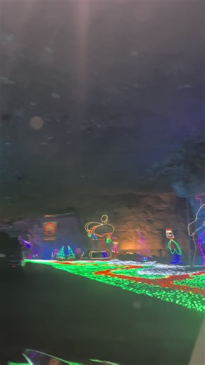 “Exploring Lights Under Louisville! 🌟✨ An underground holiday wonderland filled with millions of lights, glowing tunnels, and magical displays — all inside a giant cavern. Such a unique and cozy Christmas experience! 🎄🚗💫”#LightsUnderLouisville #MegaCavern #LouisvilleKY #HolidayVibes #ChristmasLights