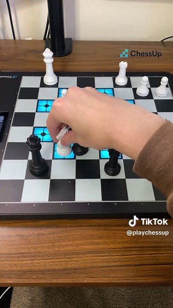 This is why King Safety is so important in Chess! #Chess #Chessup #Chesstips