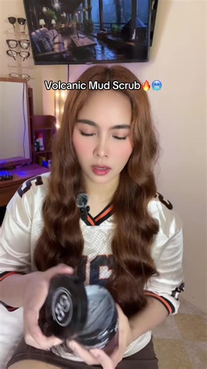 Grabe effort sa ingredients sulit datong nyo dito #scrub #cosmicbeauty #volcanicmudscrub