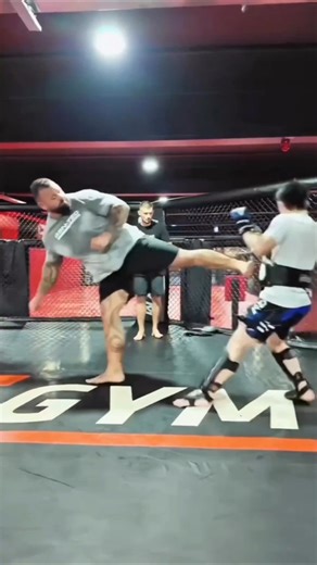 Best martial arts skill. #SelfDefence #reverse #skill #technique #martialarts #selfdefense #fight