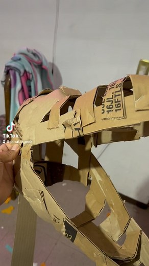 1.6K views · 32K reactions | Disfraz de primavera  #piñateros #piñatas #piñata #piñatascreativas #piñatascdmx #piñatasgama #piñataspersonalizadas #piñatasmexicanas #piñatasartesanales #piñatero #piñateros #piñatería #piñaterosunidos #piñaterosemprendedores #emprendimiento #comohacerunapiñata | Piñatas Geek | Facebook