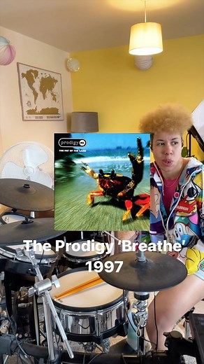 I’ve doing some bits over on Titok recently. I had my first viral video a few days ago! Got a few series building, working on a sample pack, lots to share soon! I’m still working out my audience/community on all the social platforms. Please bear with me whilst I refine the content on each. Insta peeps let me know what you want to see! Tiktokers have been very clear about what they want 😂💪🏽🔥 #instadrummer #drummer #viralvideos #viral #femaledrummer #producervsdrummer | Affy Green