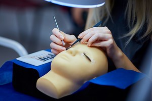 Eyelash Extensions Classes for Estheticians - Skin Science Institute