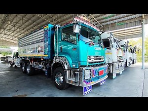 This Isuzu FXZ 360 is a really beautiful green color.