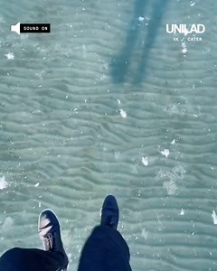 You can literally hear the crack travelling 😳 | UNILAD