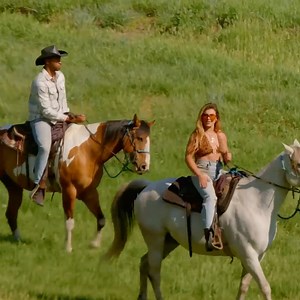 Wrangling Cattle Turns Into a "S--t Show" on Relatively Famous: Watch