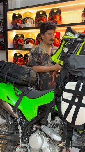 Helmetstory on Instagram: "Moto centric riding backpack now back in stock #motocentric #backpack #ridingbag Order now link on bio 📌"