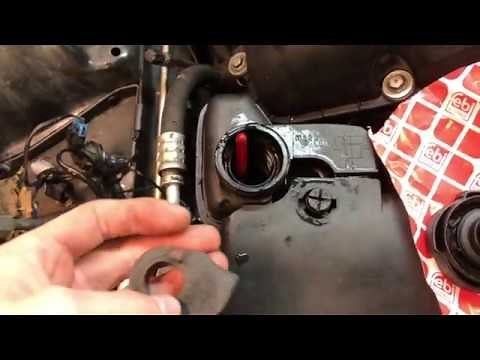 Replacing the BMW E39 coolant expansion tank