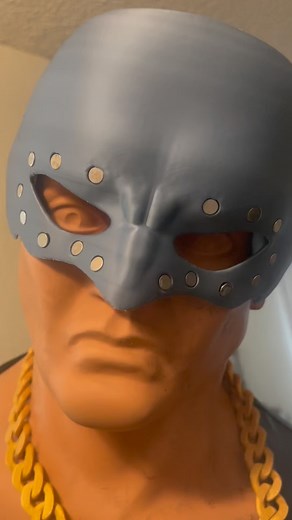 3D-printed a Wolverine mask and snapped it together with hidden magnets — super clean fit. The file is free to download on the Maker World app. ⚡️🐺 #Wolverine #WolverineMask #XMenCosplay #3DPrintedMask #CosplayBuild #CosplayMaker #MakerWorld #3DPrintingCommunity #CosplayProps #DIYCosplay #FoamAndPrint #PropMaking #MagnetJoin #3DPrintFiles #FreeSTL | Mengbi Yang