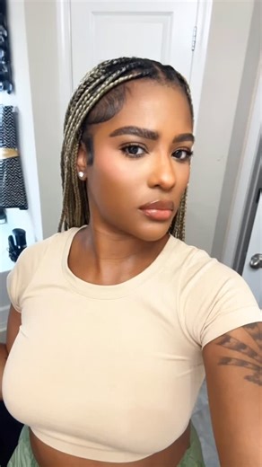 VCreation Beauty Advisor | natural beat in 10min…….. Want a tutorial on how I got this natural looking beat in 10min Comment below with 🤏🏾 ❌Tag ❌Share ❌Comment | Instagram