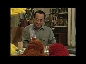 Sesame Street Episode 3977 Scene 5 (Rock-a-bye Big Bird!) (Forward & Reverse)