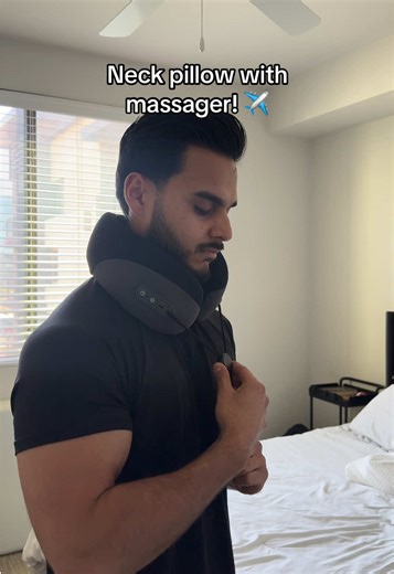 #neckpillow #travelpillow #travelhacks | neck pillow