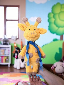 Crochet Giraffe Pattern, Amigurumi Giraffe Pattern, Crochet Giraffe Pattern With Scarf and Bag in English, Giraffe Toy Crochet - Etsy Canada