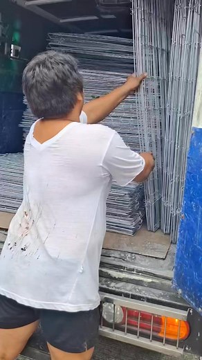 Galvanized cage Coated black iron cage Flying pen limber pen Battery cage Cock cage Square pen Dog cage Pm call lng po,pls follow narin 12 Maryland st.cubao Q.C. 09272831865 | Mads China Scratch Pen