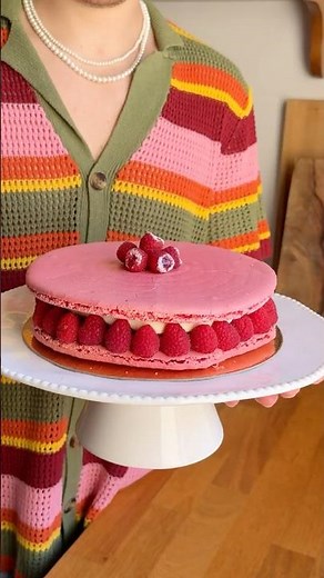 Mon Macaron Géant Vanille Framboise | Cours de Pâtisserie Tous Niveaux à Paris