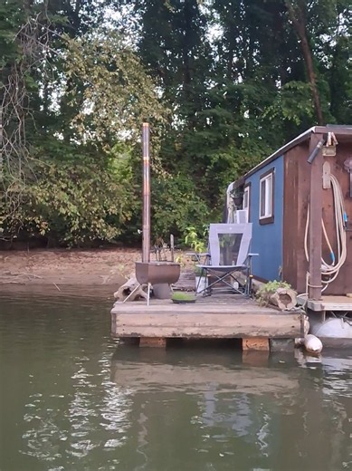 Floating Deck, Garden Camping with no setup... The floating deck makes everything so much easier. I don't have to get my chair my fireplace, the grill off of the beach. It's all just kept on the deck and I drag it along with me as I go up-and-down the rivers. Looking for new beaches to hang out on. #Boondocking #boatcamp #camp #rv