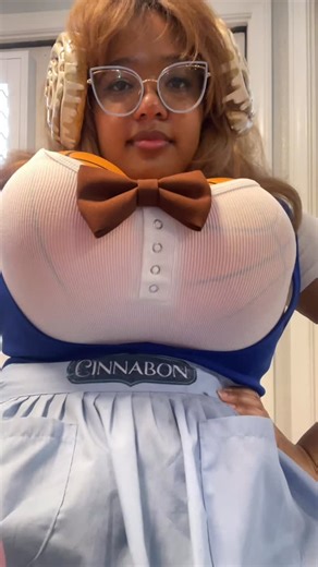 Alia Pyatt on Instagram: "My Fast Food House Bloopers from 2025. Here’s to another year with these weirdos! . . . . . @fastfoodhouseofficial #fastfoodhouse #ffcu #yearinreview #blooperreel"