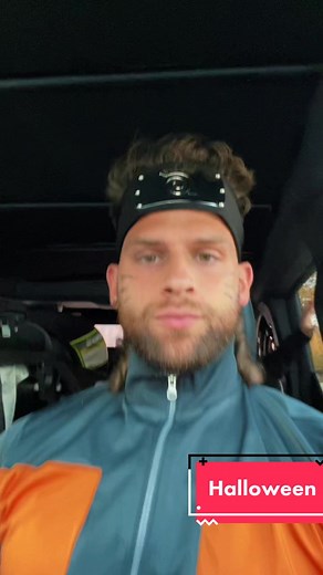 Stephen Lomas Family Halloween Fun | Naruto and Goku Cosplay