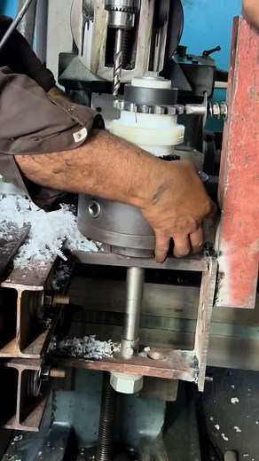 #foryou #foryoupage #fypシ゚viral #viral #viralvideo #tiktok #millingmachine #indexing #fypシ #workshop #teethmaking