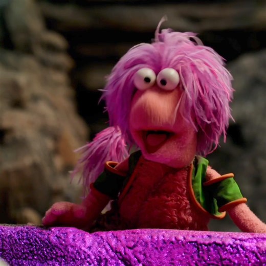 You’re supposed to be whoever you want to be. -Pogey As Wembley ponders who he is “supposed to be”, he finds a friend in Pogey, and together they set off to see the Great Glitterini! Celebrate #Pride and watch The Great Glitterini in episode 5 of #FraggleRockBacktotheRock Season 2, streaming NOW on Apple TV #jimhensoncompany #fragglerock The Jim Henson Company | Fraggle Rock