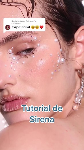 Replying to @Kenia Balderas tutorial de sirena 🌊🐚 #mermaidmakeup #maquillajesirena #tiktokhalloween #halloweenmakeup #diademuertos