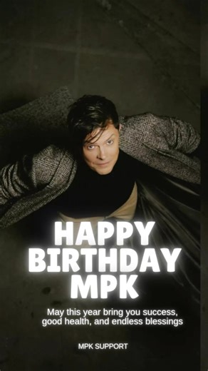 🎉 Happy Birthday, Michael Patrick Kelly 💙 Heute feiern wir nicht nur den Geburtstag eines Künstlers — sondern eines Menschen, dessen Musik seit Jahrzehnten Spuren hinterlässt. Lieber Paddy, deine Songs begleiten uns durch Höhen und Tiefen, sie geben Kraft, berühren, inspirieren und bringen Licht in Tage, die es brauchen. Danke für deine Musik. Danke für deinen Weg, deinen Mut, deine Ehrlichkeit. Danke, dass du seit so vielen Jahren Menschen zusammenbringst — auch hier in dieser Community. 💙 H