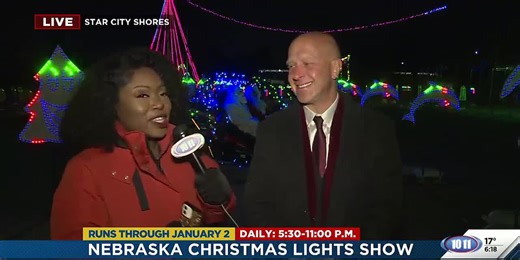 10/11 previews The Nebraska Christmas Lights Show Drive-thru