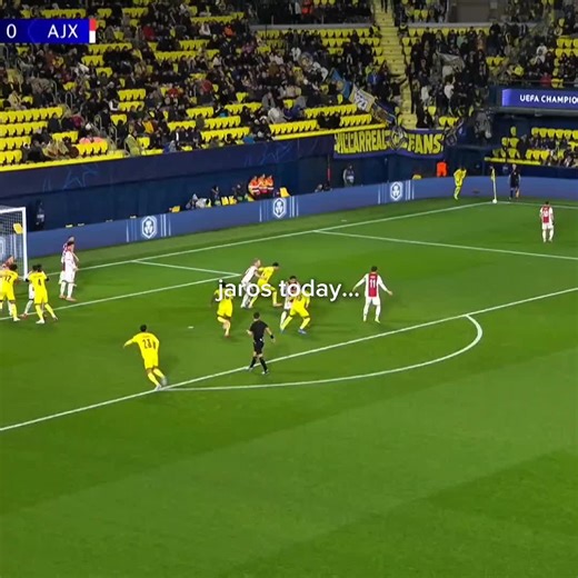 Jaros Shines with Golden Glove Performance