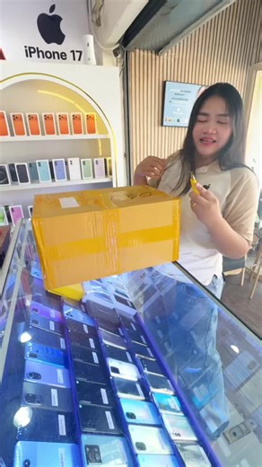 วิรัตติยา สันบุญเป็ง on Instagram: "📱 เข้าใหม่ยกล็อต! มือถือ–แท็บเล็ต เพียบ! 📱 สด • ผ่อน • มีบริการปลายทาง งบน้อยก็เป็นเจ้าของได้ ราคาถูกจริง 💸 🍎 iPhone / Samsung / Vivo / OPPO 📲 มือถือ + แท็บเล็ต มีให้เลือกหลายรุ่น หลายราคา 🔍 เครื่องแท้ ตรวจเช็กแล้ว ใช้งานปกติทุกเครื่อง ⚡ ของมีจำนวนจำกัด หมดแล้วหมดเลย! 📞 โทร / ไลน์ : 097-4232423 ————————————— 📍 ร้าน ซูโม่โมบาย ขอนแก่น 📲 มือถือมือสอง คุณภาพ ตรวจเช็กแล้ว 💳 ผ่อน / ตัดสด / ปลายทาง 🚚 ส่งทั่วไทย / นัดรับหน้าร้านได้ 💬 สนใจทักแชทหรือคอมเมนต