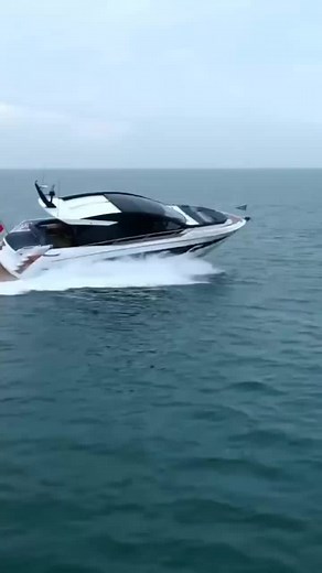 Performance & Style Predator 65 from Sunseeker 🚤 📽️Credits Via sunseeker_int (Instagram) All Credits goes to their respective owners 📷 #yachtmagnate_ #nauticalmagnate #nauticalmiles_ #sunseeker #sunseekerpredator65 #predator65 #sunseekerpredator #sunseekeryachts #sunseekerfamily #Yachtlifestyle #yacht #yachtlife #instayacht #boat #palmbeach #miami #monaco #sardina #boatshow #yachtie #boatsforsale #yachtsforsale #forsale #superyacht #megayacht #yachtcharter #yachtworld #yachtbroker #charter