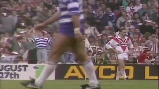 ❤️ Wigan legend Steve Hampson admitted he shed “a tear” after helping the Club to Challenge Cup Final glory in 1989 - his first Cup Final after missing the previous three through injury. 💭 Exactly 31 years ago to the day, the former full-back reminisced about the game and you can read his thoughts here 👉 https://bit.ly/Hampson1989 😍 On the try he scored, Hampson said: “It was amazing – it was a dream come true. Every youngster as a boy would always love to play at Wembley but to actually scor