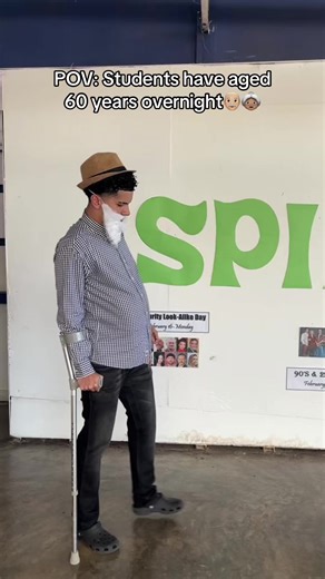 Day 3 Spirit week theme: Grandparents day👴🏻👵🏽 • • #spiritweek #fyp #mozambique #school #grandparents