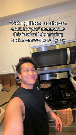 The gender roles are reversed in this relationship lol | #cooking