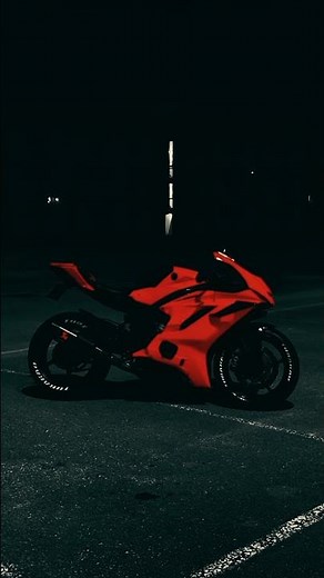 🔥 Yamaha R6 – The Beast on the Streets! 🏍💨#YamahaR6 #Superbike #Yamaha #BikeLovers #R6 #MotoLife