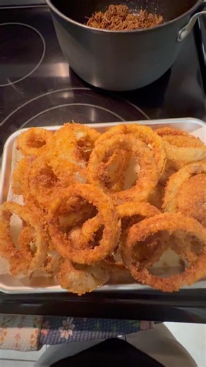 My homemade old fashioned onion rings!😋❤️